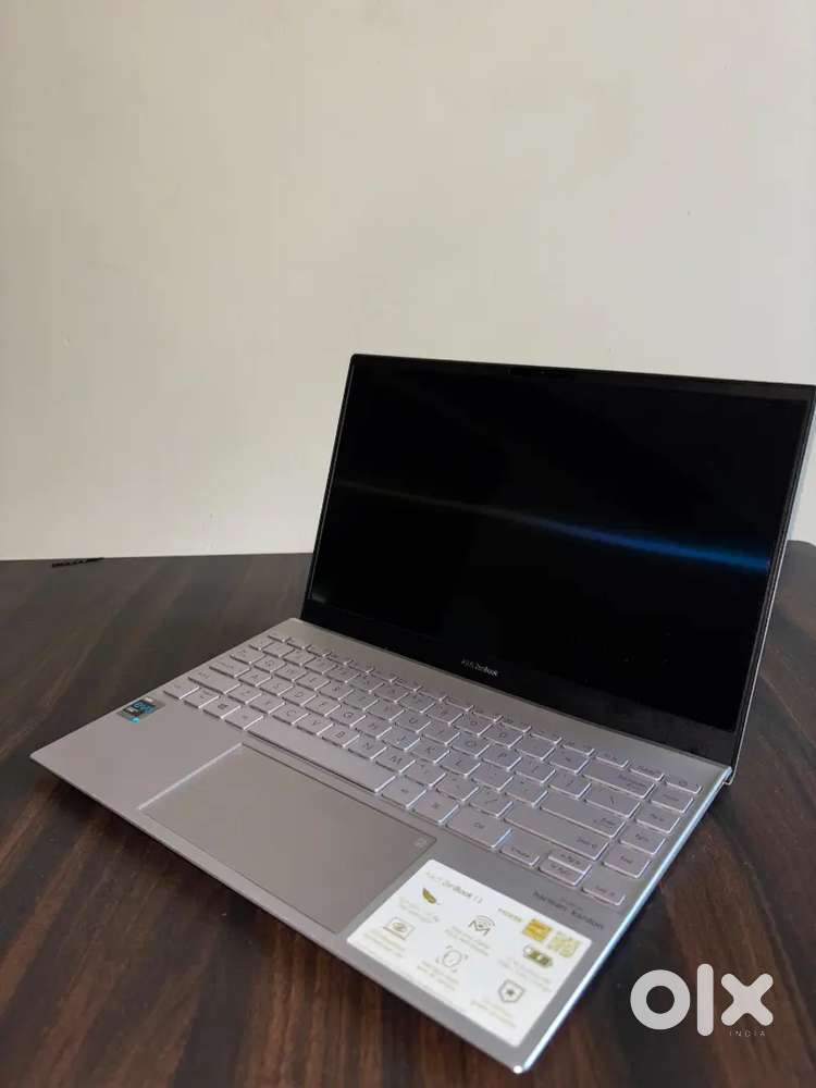 Asus Zenbook i7 11th gen for sale  Brightest colour Amoled display