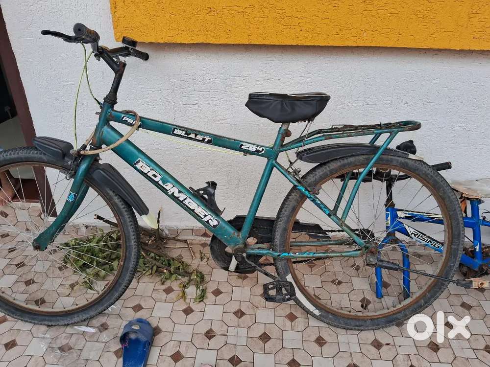 BOOMBER CYCLE NEW 1YEAR OLD REASON- BUY NEW CYCLE