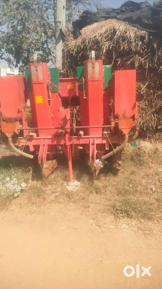 Planter automatic