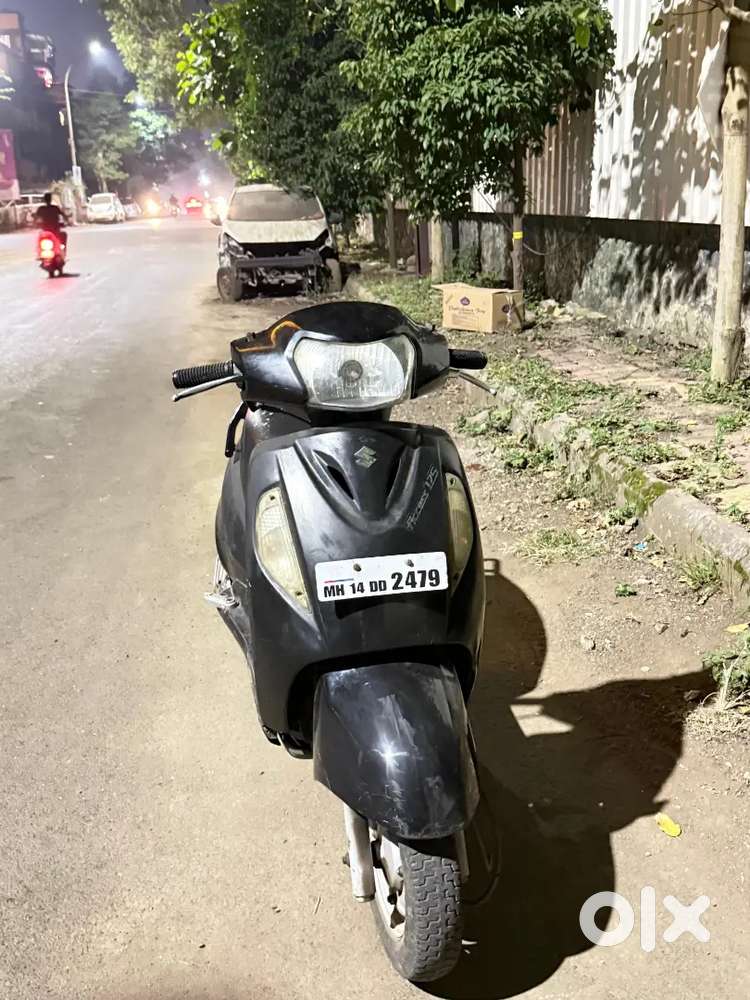 Good condition scooty, nice in look , self start