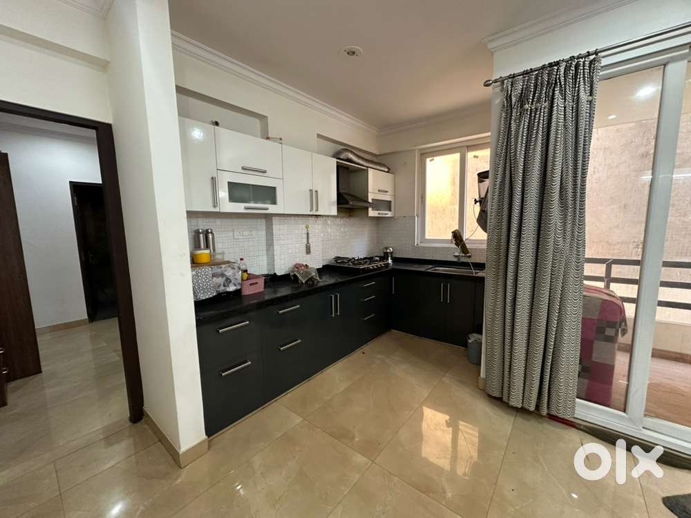 Sale flat good location easy aproch jda approved