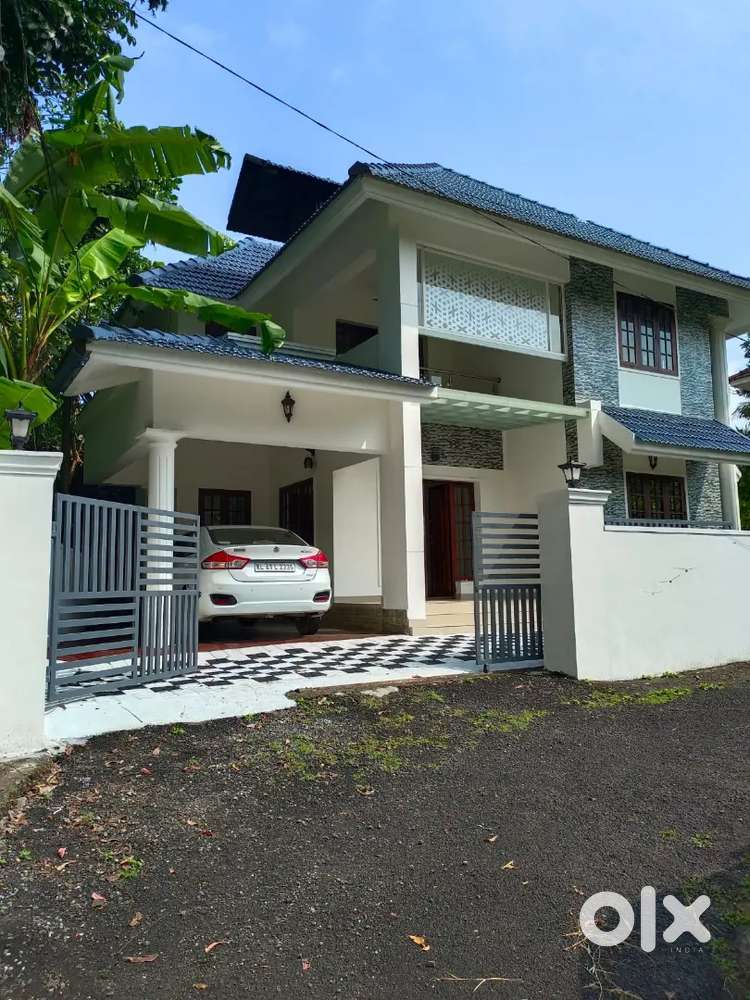 HOUSE FOR SALE AT KALATHILPADY