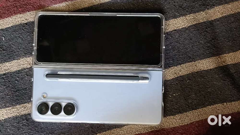 Samsung z fold 5.    14 month old