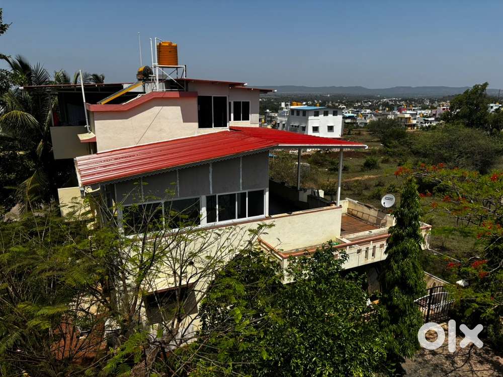 For Sale - 4+1 BHK bungalow in Mahalaxmi Nagar Belagavi