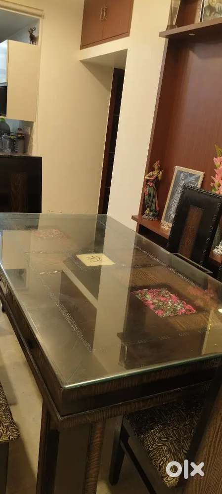 Dining Table 6 seater