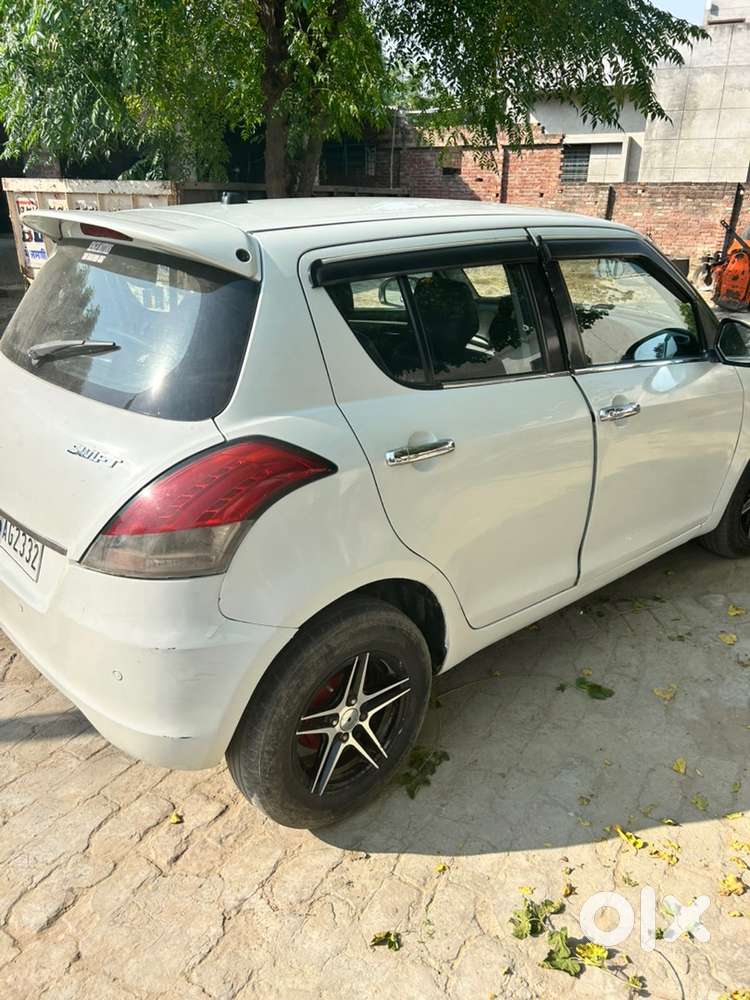 Maruti Suzuki Swift 2013 Diesel 124000 Km Driven