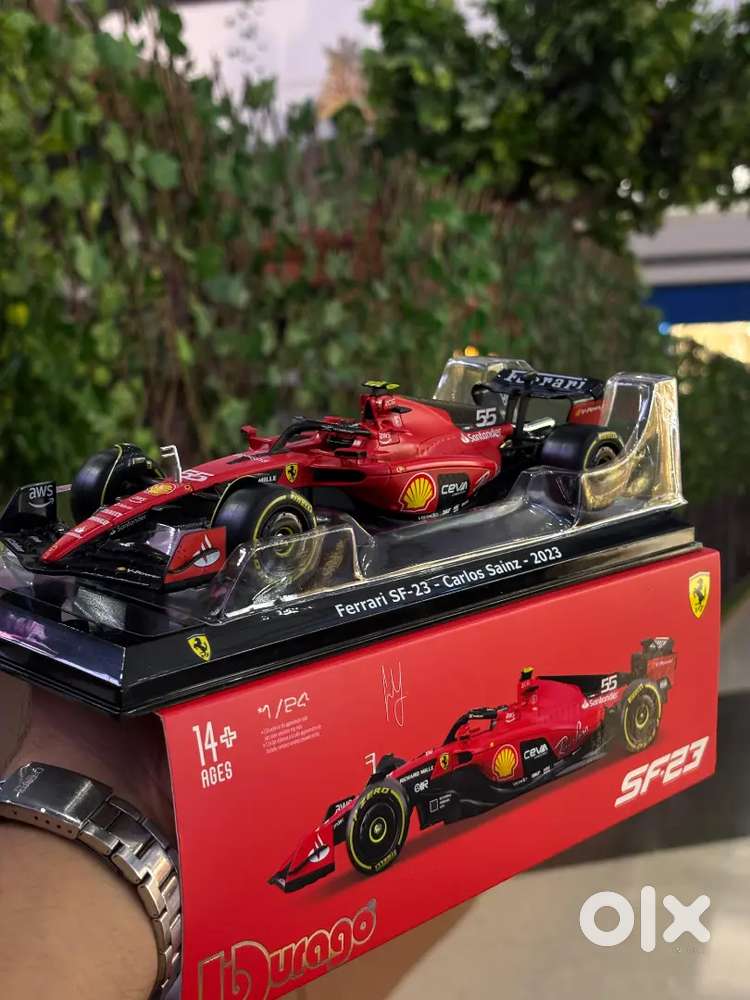 Bburago ferrari charles lecrec car with case