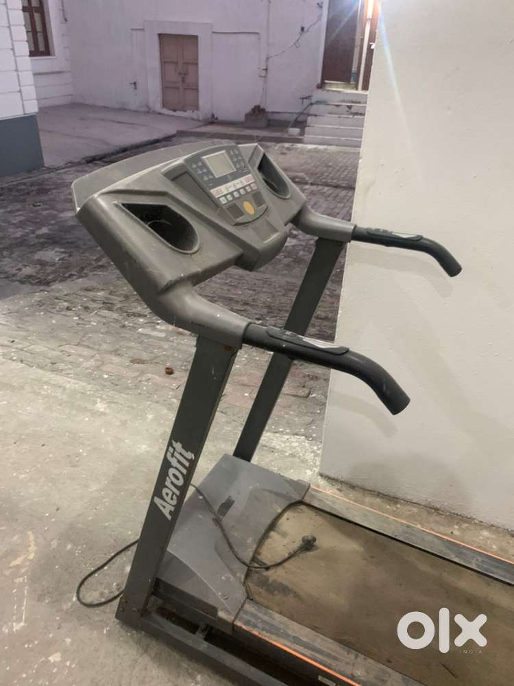 Aerofit treadmill