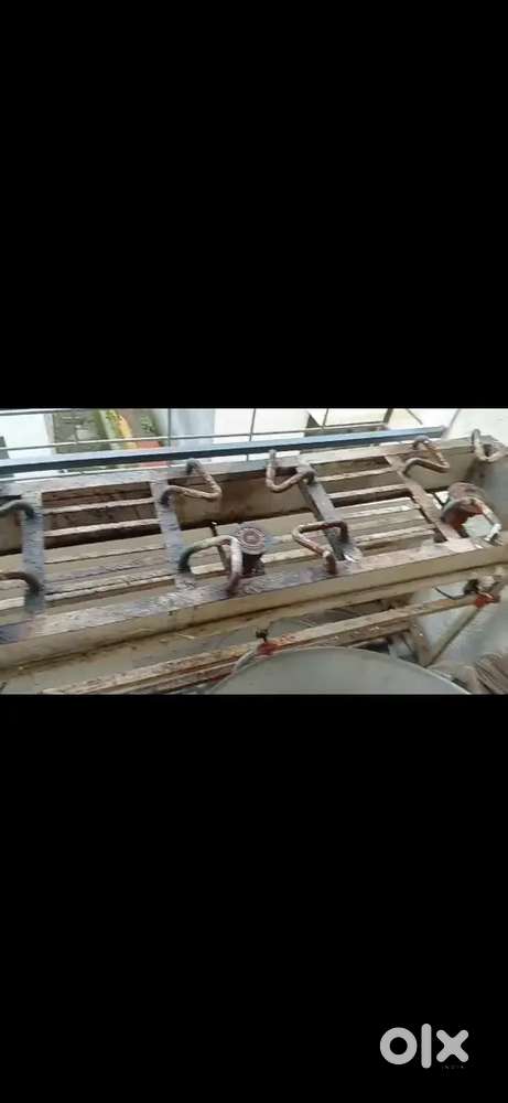 3 burner Standing gas shegdi for sale at karvenagar