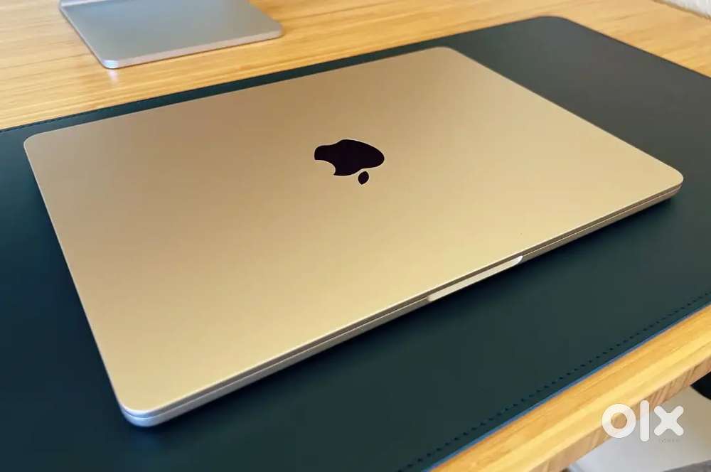 MacBook M2