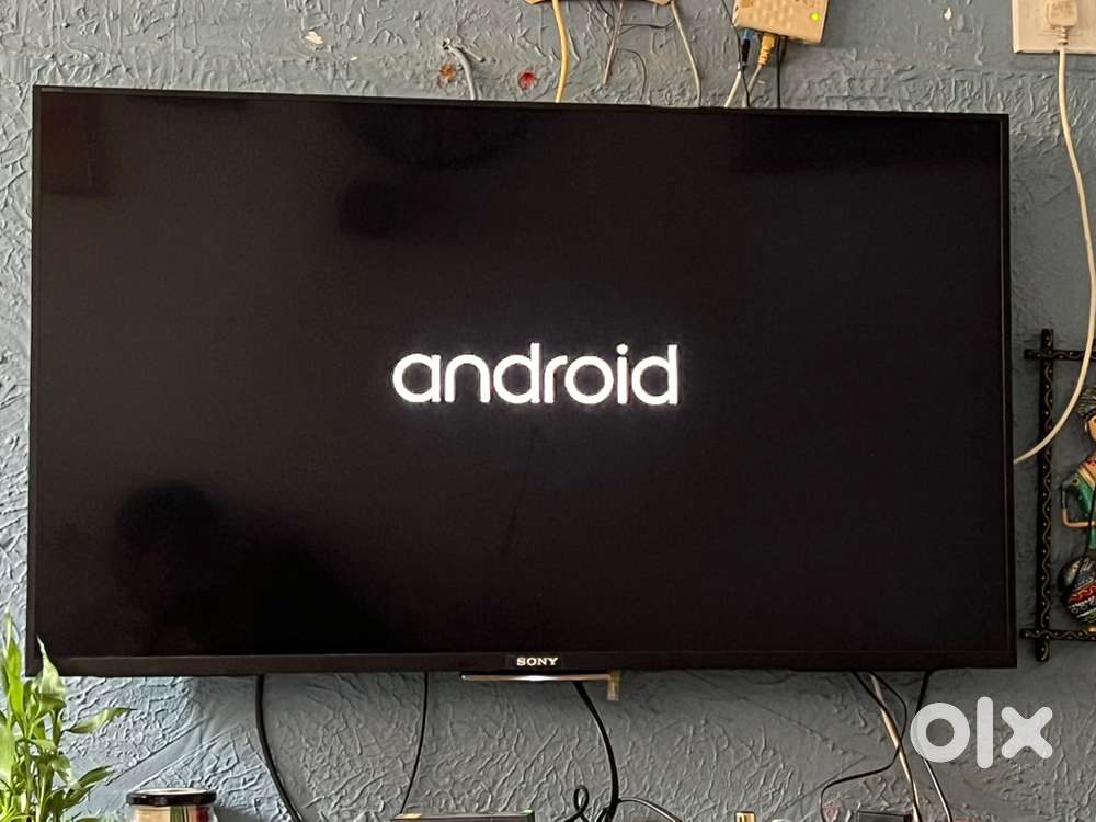Sony Bravia TV, 43 inc