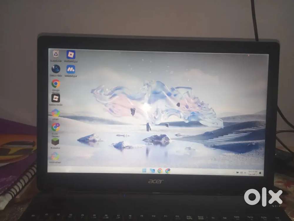 Windows 11 laptop Acer