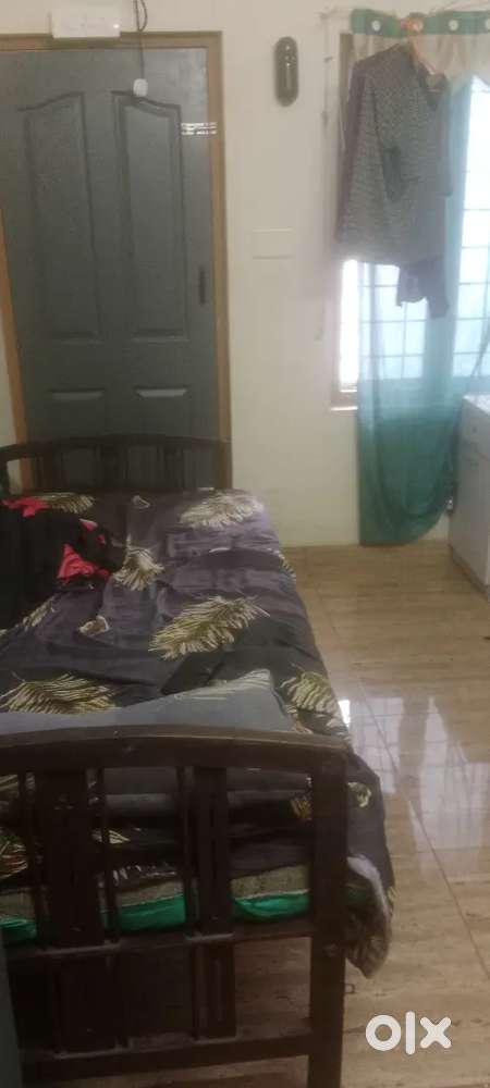 PG accomodation available for bachilors. Location NH bypass