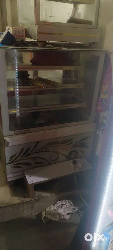 Cake fridge good quality
