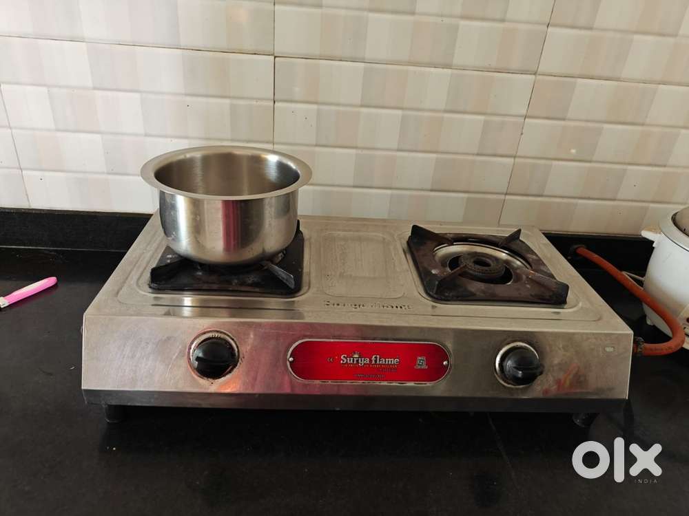 Surya gas stove with 2 burners
