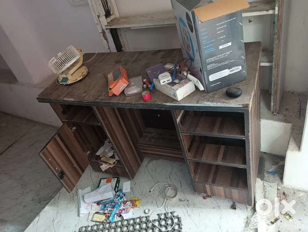 Counter table