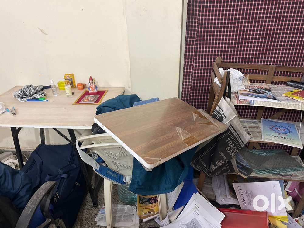 2 Wodden rack + study table + small table