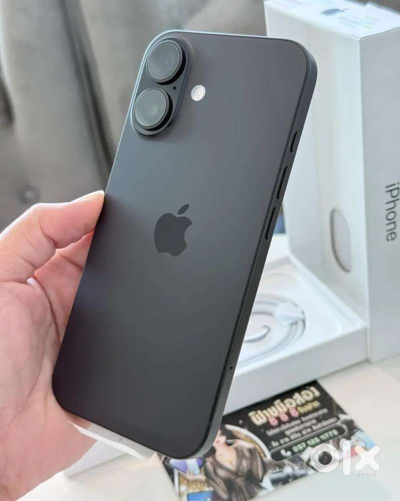 Selling I phone 16 with bill box one year warranty