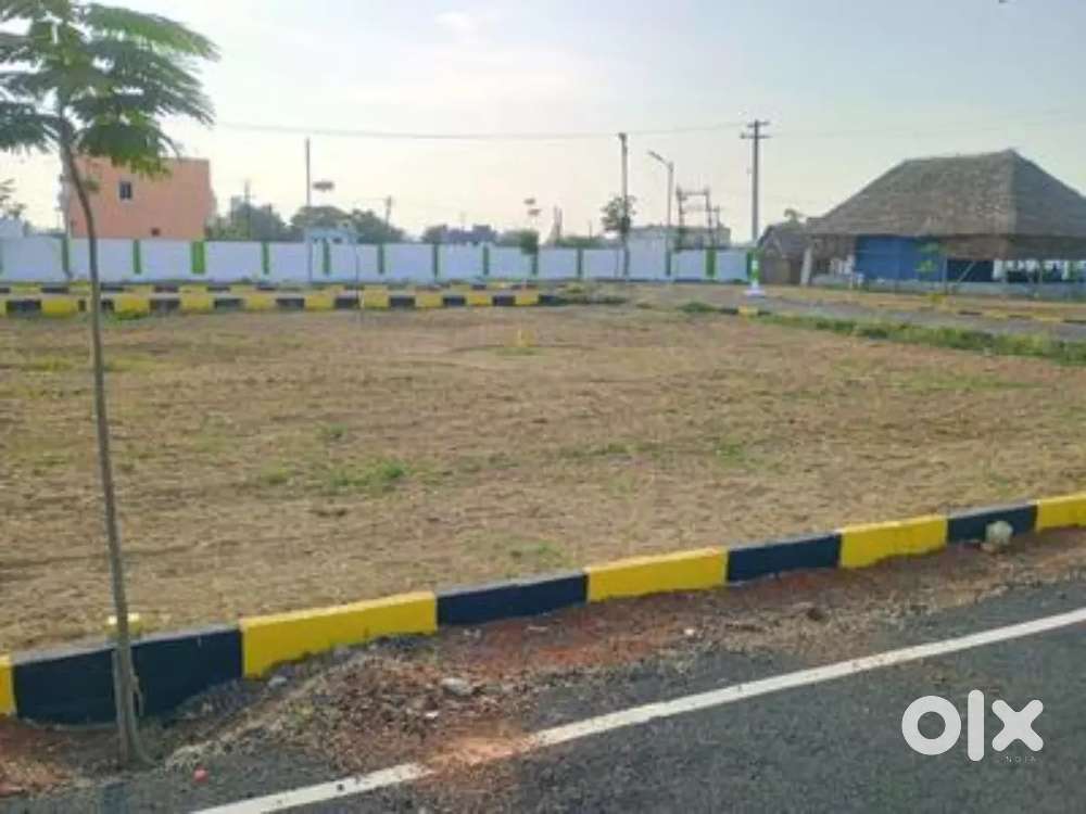 लखनऊ में हाईवे से लगा प्लांट मेदांता हॉस्पिटल का बैक साइड में