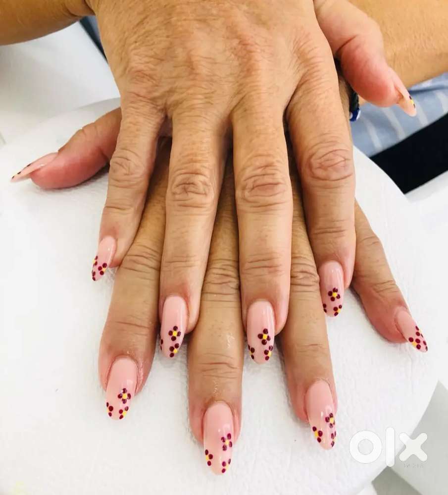 Need Men unisex hair stylist