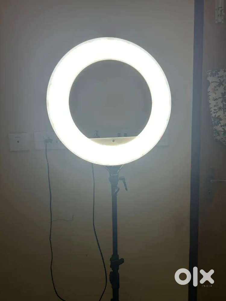 Ring Light with tripod