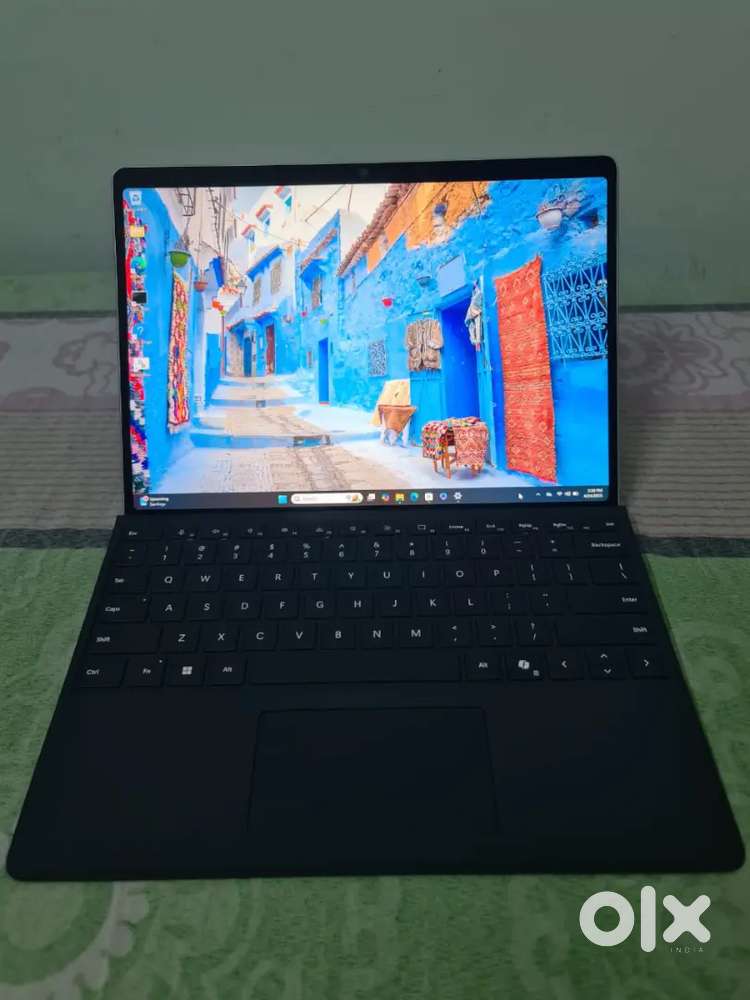 Microsoft Surface Pro 10 5G Cellular Ultra 7