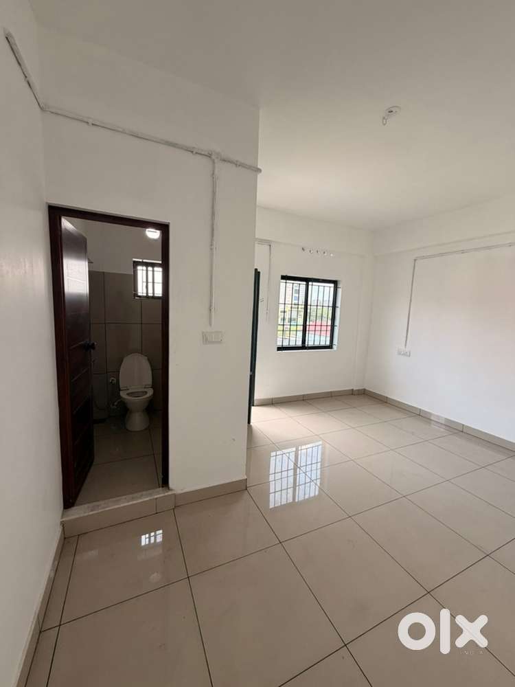 260sqft new commercial space near holiday inn,hotel,