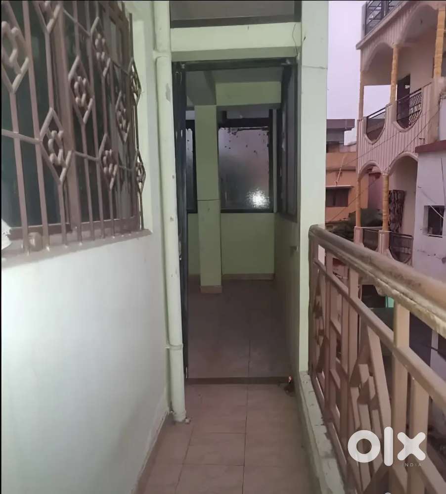 2bhk with western washroom and a balcony available for rent