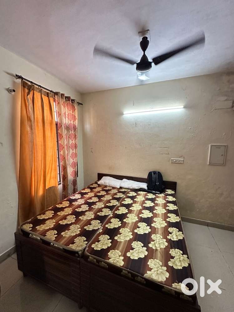 1bhk fully independent ,ownerfree. Student allowed.