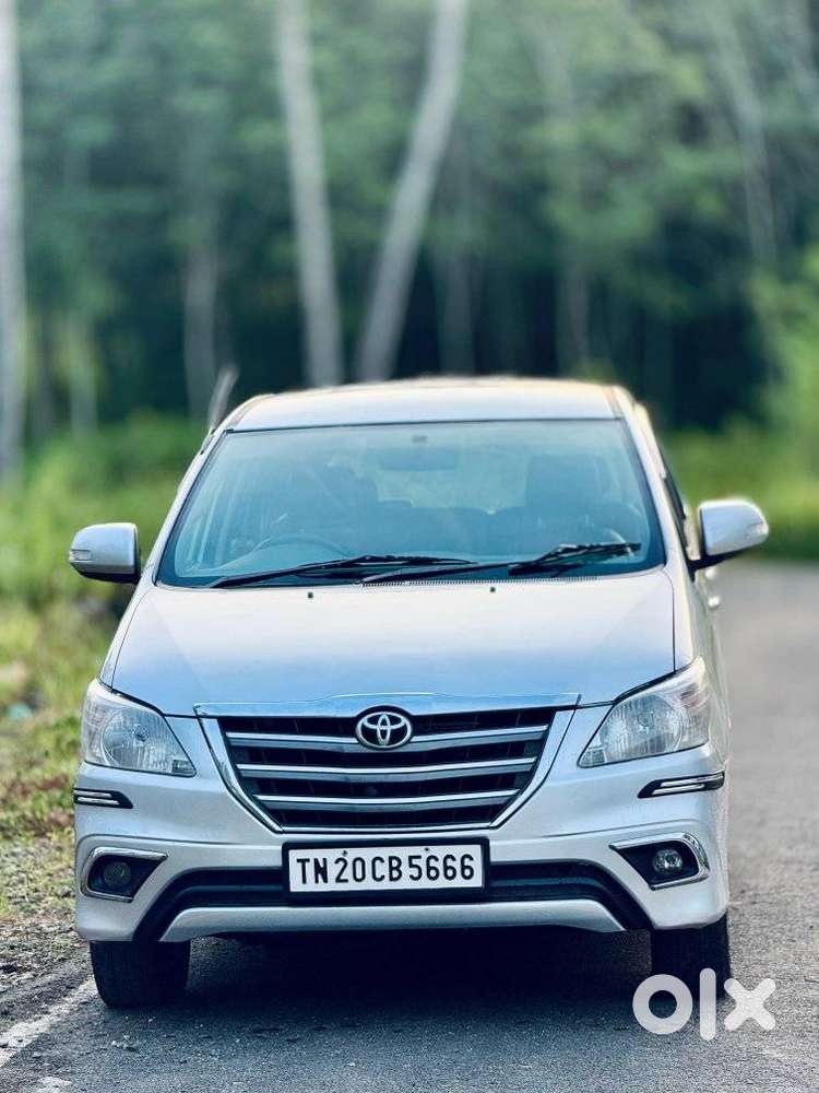 Toyota Innova 2.5 VX 8 STR, 2013, Diesel