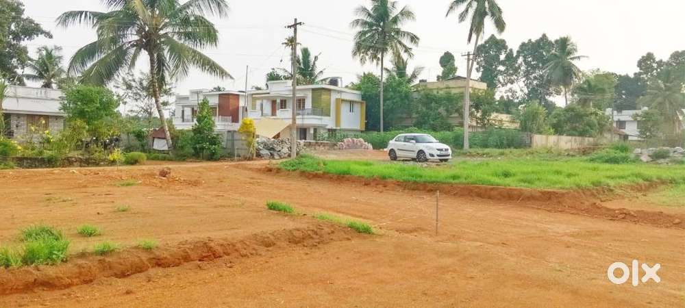 Residential Plots Near Angamaly,Thuravoor Jn (500m) – 4, 5, 8, 10 Cent