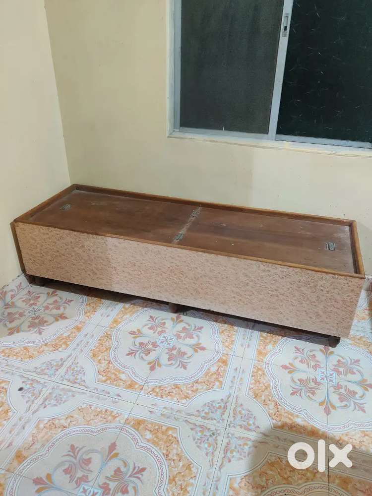 Single bed with storage