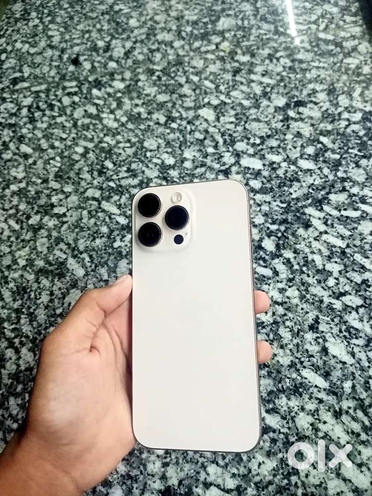 Screen damage    16pro max 256  billbox