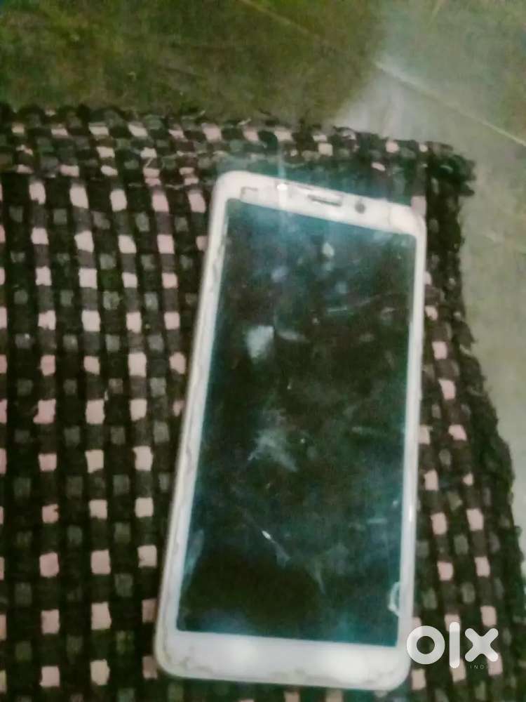 Mobile is very fast and good storage