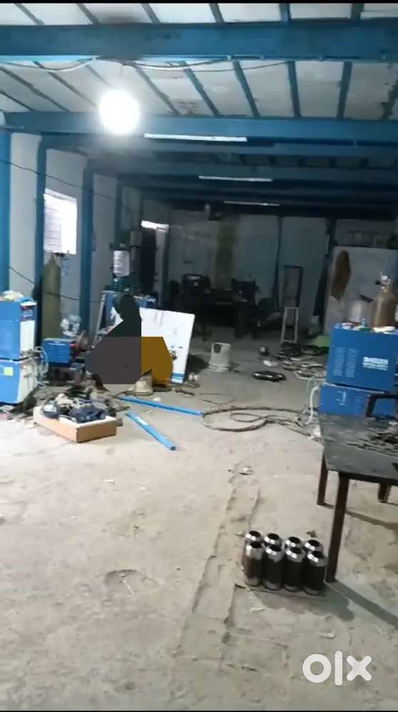 Industrial gala for rent.