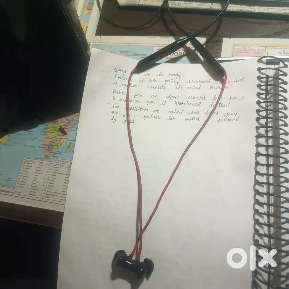 One plus wireless z2 bluetooth headphones
