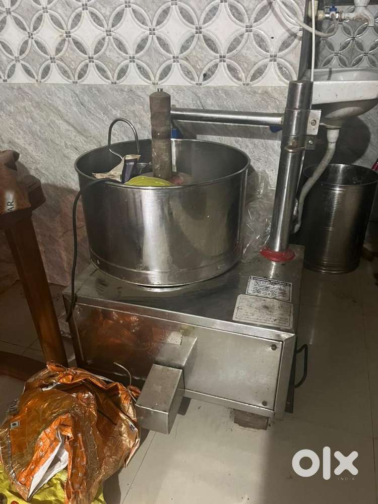 Small Dosa idli wada breakfast setup
