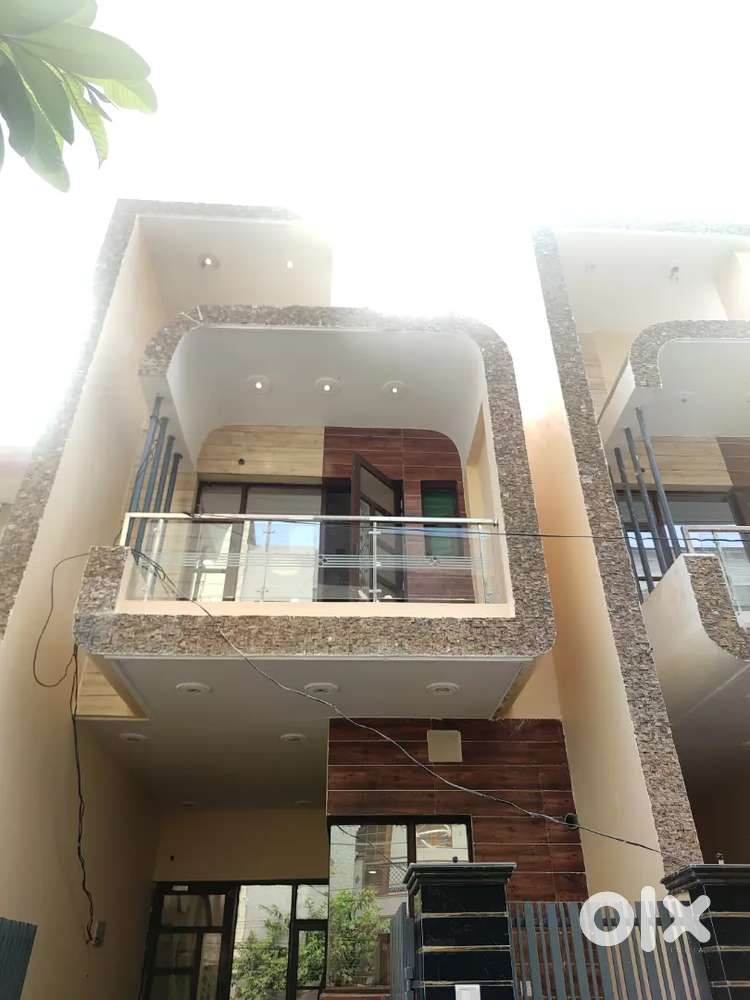 Independent Duplex - Near Dmart and sec 20 pkl