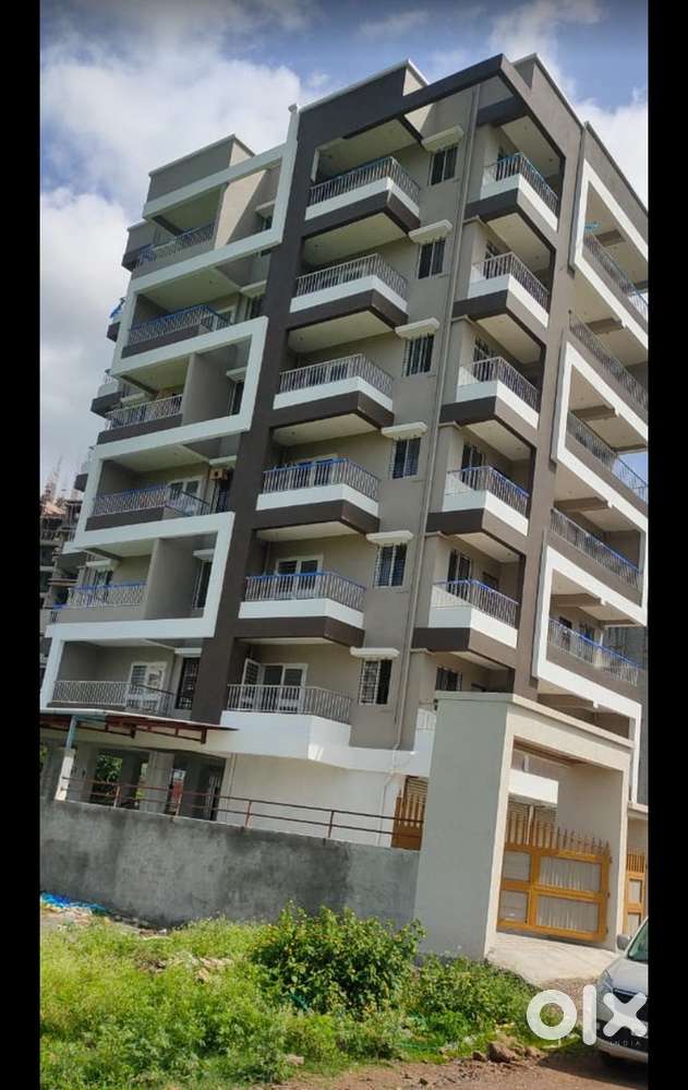 1bhk road facing apartment- bachelor allowed