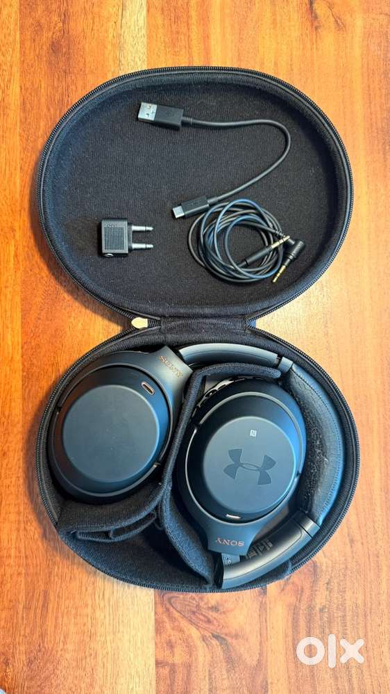 Sony headphones XM3 , XM4