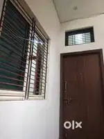 Mahmoorganj me Flat Rent ke Liye 2 wilar Parking rent only 11999 me
