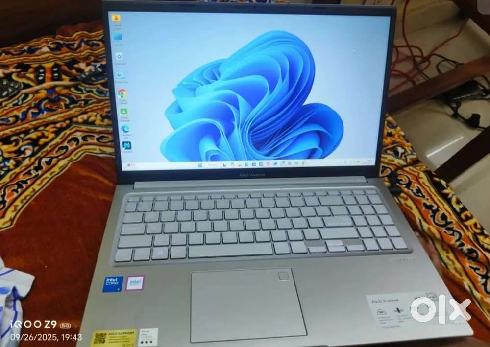 Asus i5 processor 8/512 SSD full new laptop