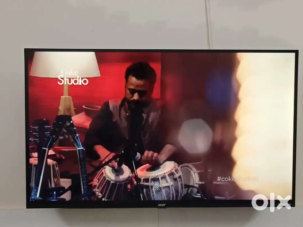 ACER 32 Inches Full HD Smart TV - 9 Months Old w/ Bill & Warranty