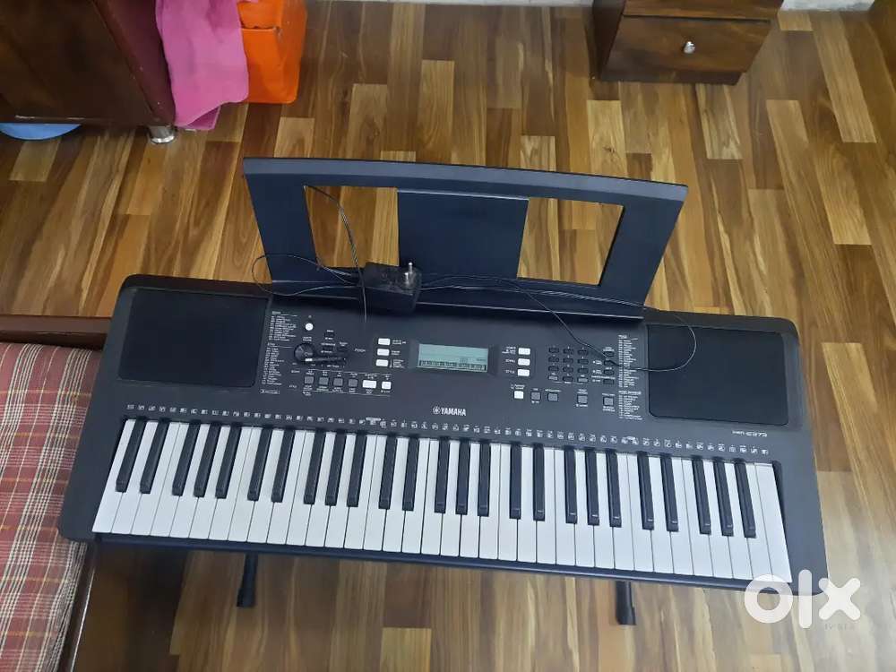 Yamaha PSR-E373