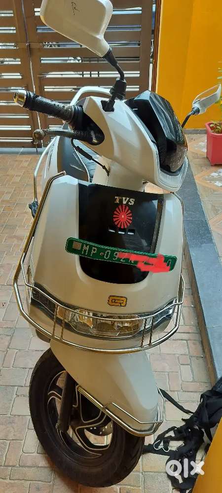 TVS iQube 2023