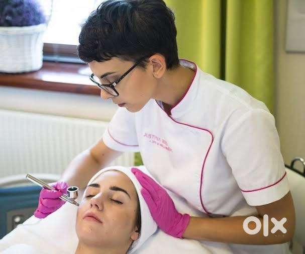 Need beauty Therapist fresher only for female apply