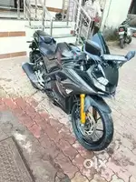 Yamaha R15 v3 abs