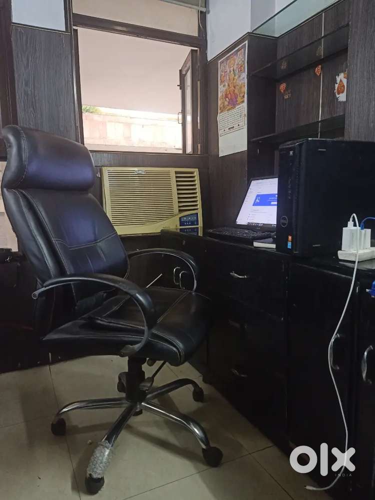 Calling ke liye ladki chaiye finance office mai