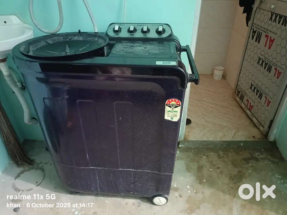 Washing machine 7.5 kg in working condition