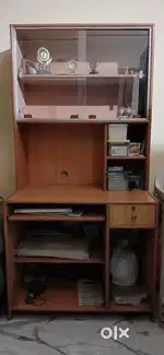 Computer table